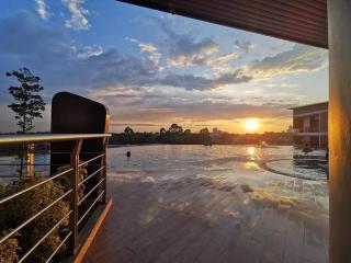 Hanns&KingBed&Wifi&Pool& Comfort Stay5 - 5