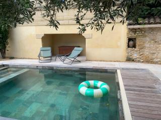 Maison uzès piscine plein sud avec superbe vue - Saint-Maximin - 9