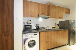 Silk Valley - Furnished Studio With Balcony - Abu Dhabi - 6