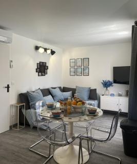 L'Appart St Aygulf, 5mn à pied mer, piscine, tennis - Fréjus - 9