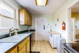 Boardwalk Bungalow - Ocean City - 3