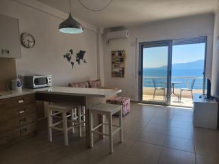 Poseidon Sea View Apartment - 4