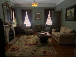 2 Br Victorian Apt, 2800 sq ft, 2 floors with Full Kitchen , 2 baths and Laundry - Poughkeepsie - 8