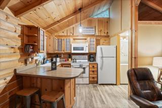 The Eldon Cabin Experience - Eldon - 4