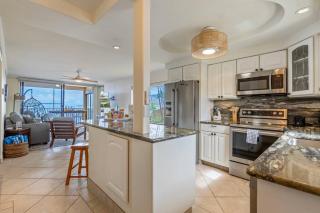 Kihei Beach Resort 301- Oceanfront 2 bedroom 2bath condo on 6 mile beach - Kihei - 7