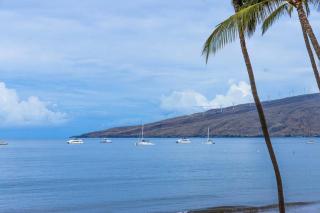 Kihei Beach Resort 301- Oceanfront 2 bedroom 2bath condo on 6 mile beach - Kihei - 3