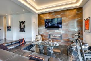 Motorcycle-Themed Home in Spearfish with Hot Tub! - Spearfish - 5