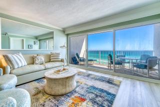 Beach House Condominiums C603 - Beachfront with Pool, WiFi, & Beach Service - 6