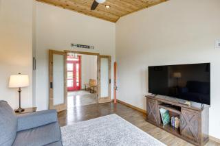 Red Lodge Home with Outdoor Kitchen and Fire Table! - Red Lodge - 6
