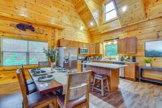 Shady Pines Mountain Retreat with Hot Tub! - 4