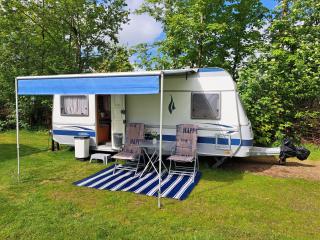 Camping de Zandhorst, Toercaravan Fendt - 0