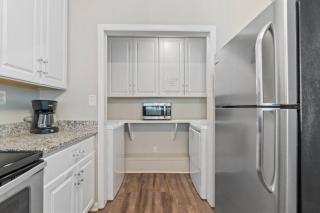 Gulfside Getaway 2 BR, 2 BA - 8