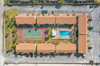 Gulfside Getaway 2 BR, 2 BA - 3