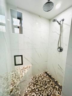 Modern Cozy Home W Free Parking- Close to Downtown & Beach - 1
