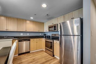 Stunning Oceanfront King Suite on 18th Floor Centrally Located - Myrtle Beach - 1