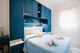Palau Blue House - 5