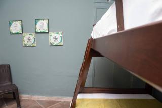 Pleasant House 20 People In Laureles - Medellín - 2