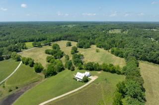 Spacious Rural Getaway in Lexington with Deck! - 6