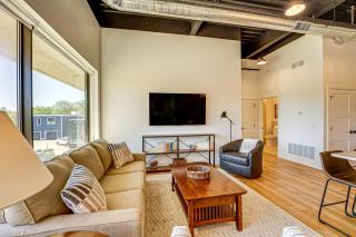 Downtown Grand Haven Condo - Walk to Boardwalk! - Grand Haven - 5