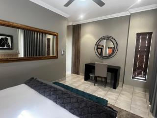 Sasavona Luxury Cottage - 631 Euphoria Golf & Lifestyle Estate - Mookgophong - 7