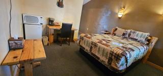 Nine Pines Motel - Pinetop-Lakeside - 0