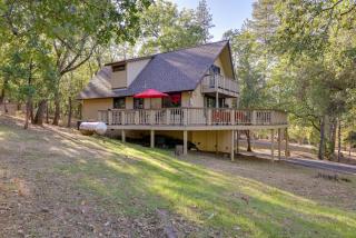 Spacious Groveland Cabin with Wraparound Deck! - 8