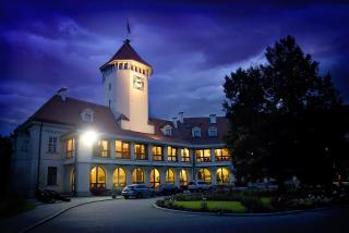 Hotel Zamek Pułtusk Dom Polonii - 0