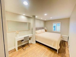 1BD Modern Venice Beach 10B - 8