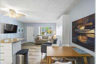 Malyn 107, Waterfront Condo, short walk to beach - St Pete Beach - 8