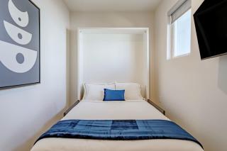 Modern & Minimalist Coliving Suite close to UCLA - Los Angeles - 0