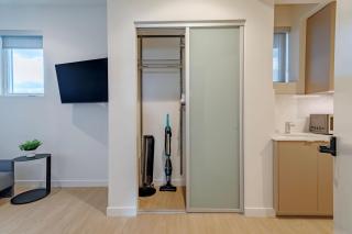 Modern & Minimalist Coliving Suite close to UCLA - Los Angeles - 3