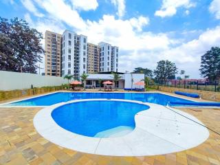Luxury Apartment - Garden City Mall - Nairobi - 3