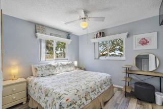 Malyn 108, Updated Waterfront condo, private patio - St Pete Beach - 3