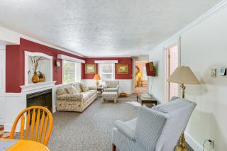 Cozy Frankfort Apartment Near Beaches and Downtown! - Frankfort - 4
