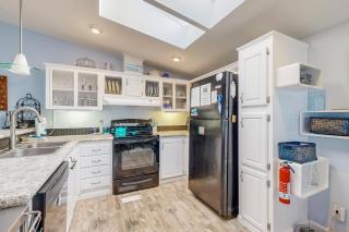 Blue Heaven Beach House - Rockaway Beach - 1