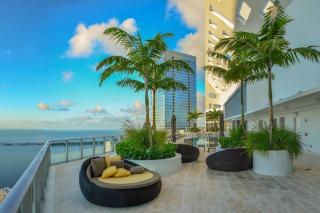 Lovely upscale Condo Gorgeous View 2bd 2bath in Brickell - Miami - 1