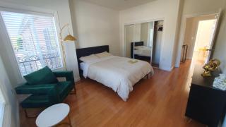 3 Bedroom Hollywood Gem - Los Angeles - 2