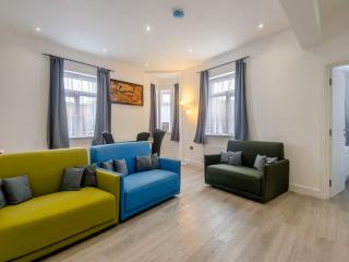 Flat 1 - 24 Cliff Road - 9