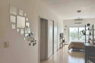 Vistoso departamento c/balcón - Buenos Aires - 0