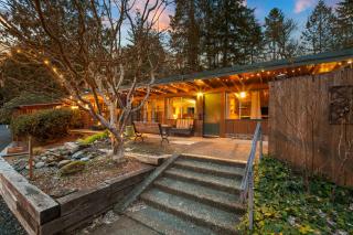 Robinhood Village Resort - 0