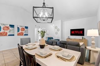 Beach House King Bed Pet Friendly! Fast Wi-Fi Netflix Garage - Palm Coast - 8