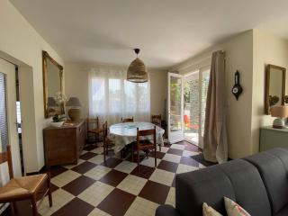 Maison de Vacances Confortable, Plage à Pied - La Tranche-sur-Mer, 6 Pers., Wifi, Parking, 500m² Terrain - FR-1-22-364 - 9