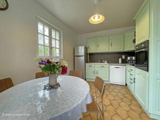 Maison conviviale avec grand jardin, équipements complets, proche des randonnées dans le Perche - FR-1-497-205 - 7