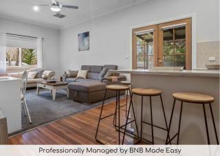 Hayes Corner Cottage - Short Drive to CBD, Private - North Wagga - 0