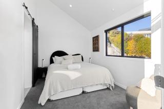 Absolute Lakefront House - Taupo - 5