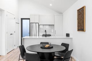 Premium Lakefront Unit Spa Pool - 3