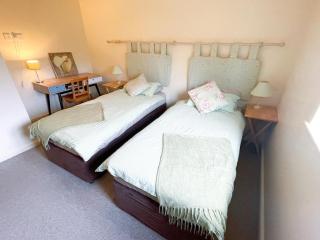 Lily Pad 6 - Uk43915 - Nassington - 1