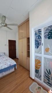Good Old Days Butterworth Homestay near Raja Uda - 9