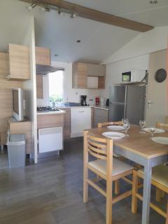 Mobilhome spacieux MH580 3ch et grande terrasse - Gastes - 5