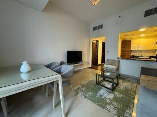 1BR Apt Sparkle Tower Marina Dubai - Dubai - 8